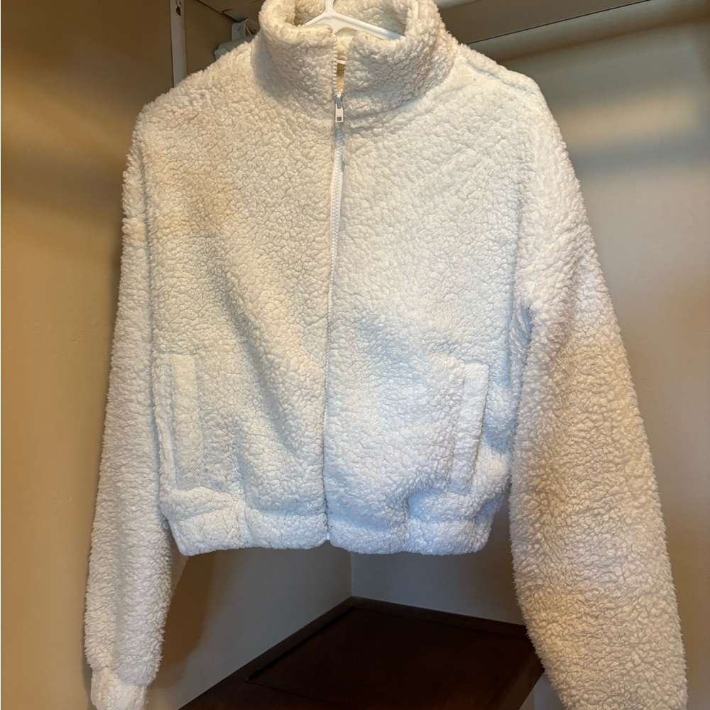 Garage size XS sherpa zip up.